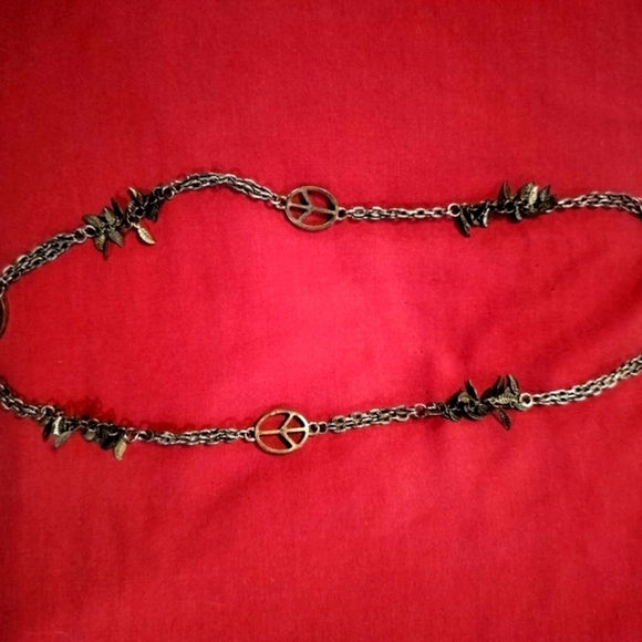 Vintage Peace And Leaves Necklace - Picture 2 of 4
